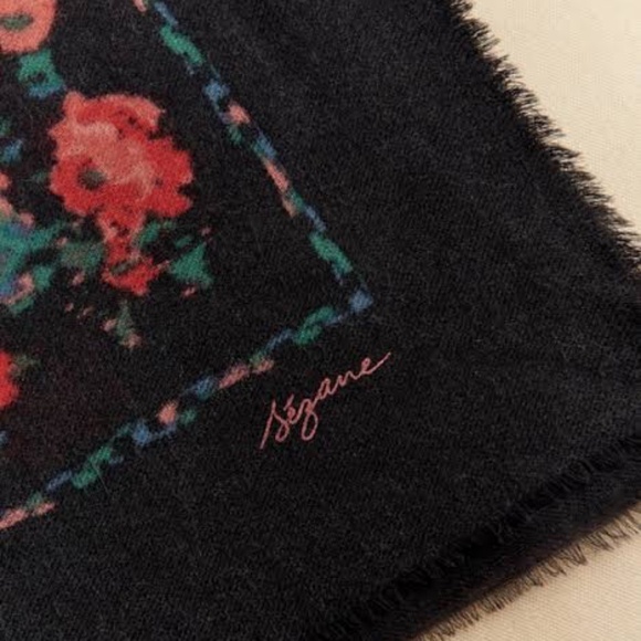 Sezane Pio Scarf - Helin Print NWT - Picture 6 of 7
